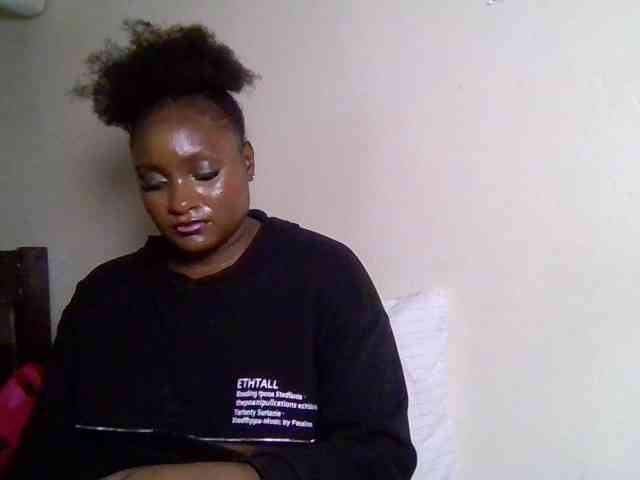 SweetKimmie webcam