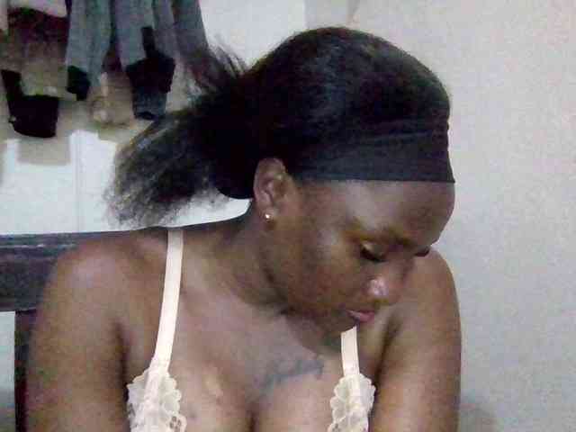 SweetKimmie webcam