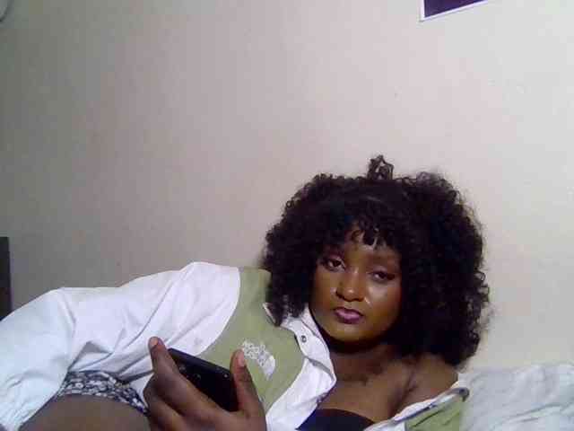 SweetKimmie webcam