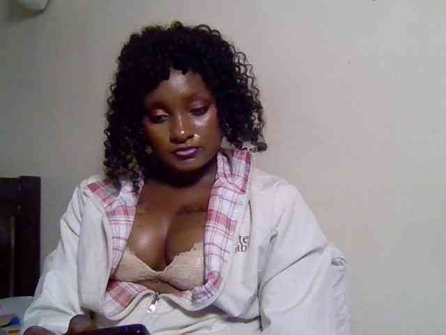 SweetKimmie webcam