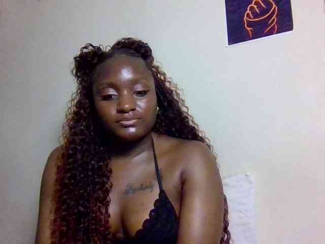 SweetKimmie webcam
