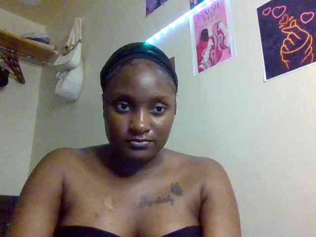 SweetKimmie webcam