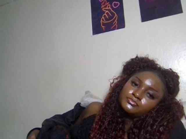 Kimzey Live Webcam on BongaCams