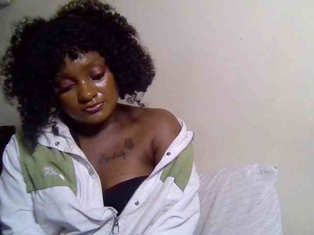 SweetKimmie webcam