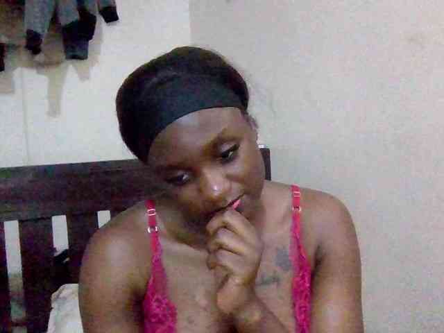 SweetKimmie webcam