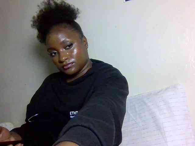 SweetKimmie webcam