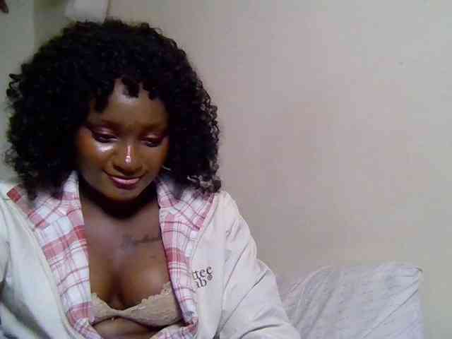 SweetKimmie webcam