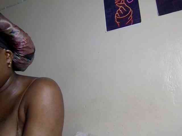 SweetKimmie webcam