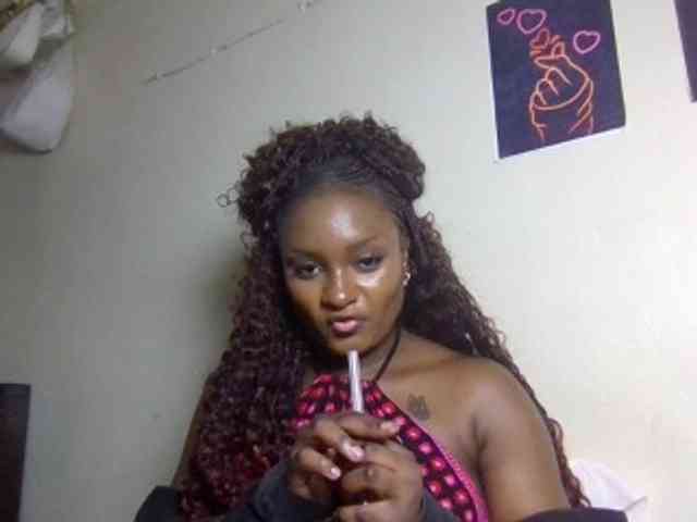 SweetKimmie webcam