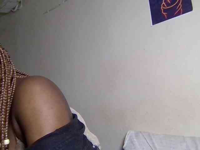 SweetKimmie webcam