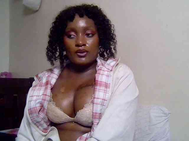 SweetKimmie webcam