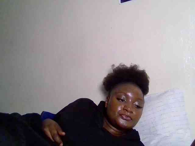 SweetKimmie webcam