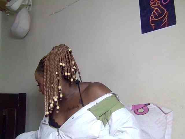 SweetKimmie webcam