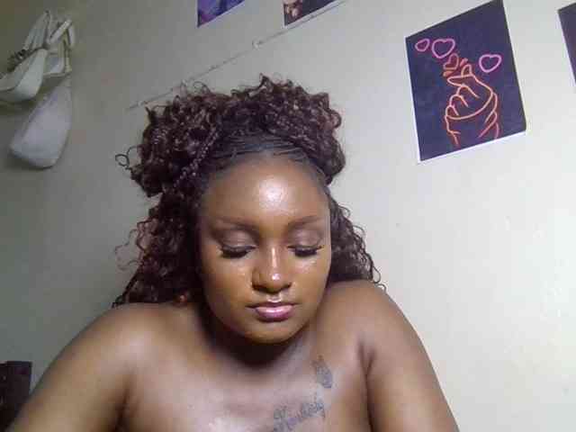 SweetKimmie webcam