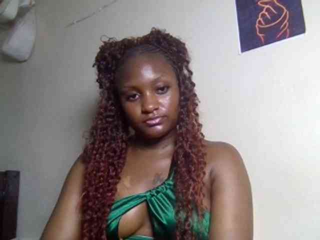 Kimzey Live Webcam on BongaCams