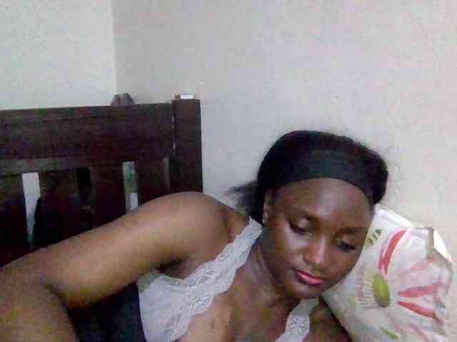 SweetKimmie webcam