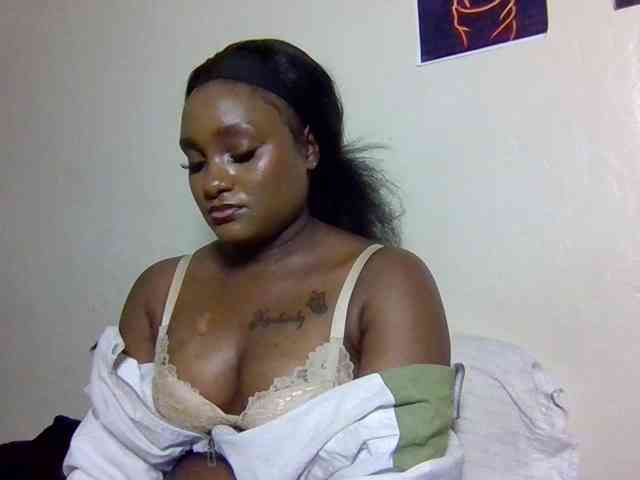 SweetKimmie webcam