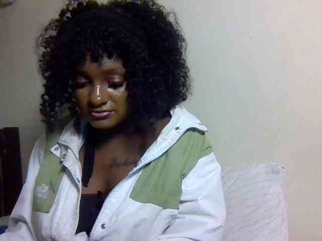 SweetKimmie webcam