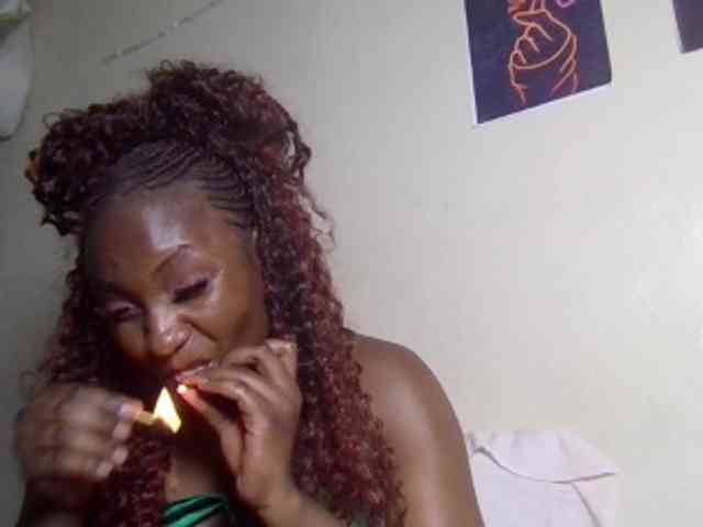 SweetKimmie webcam
