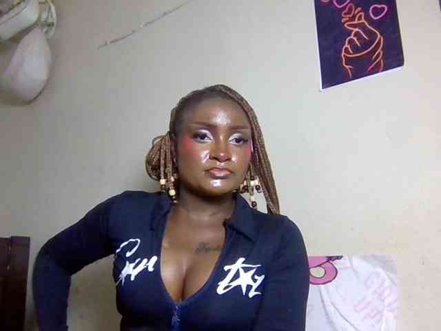 SweetKimmie webcam