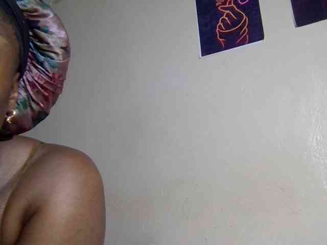 SweetKimmie webcam