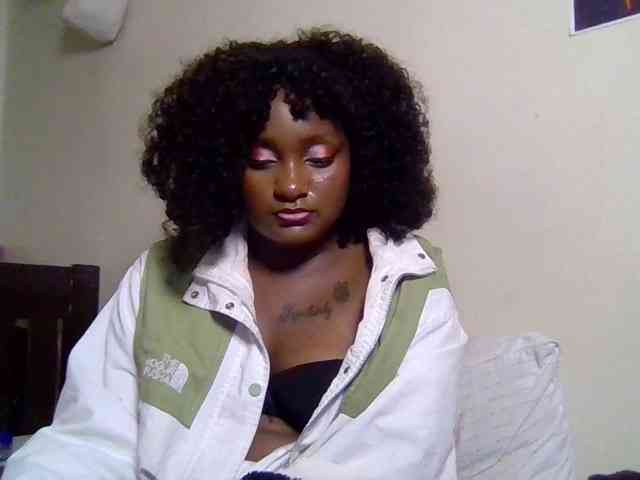 SweetKimmie webcam