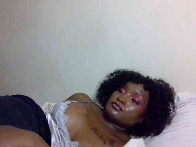 SweetKimmie webcam