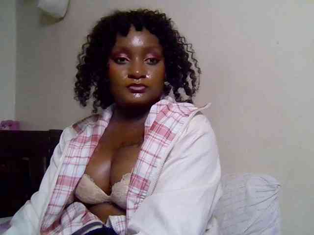 SweetKimmie webcam