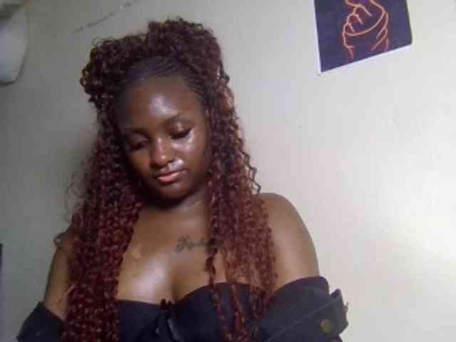 Kimzey Live Webcam on BongaCams