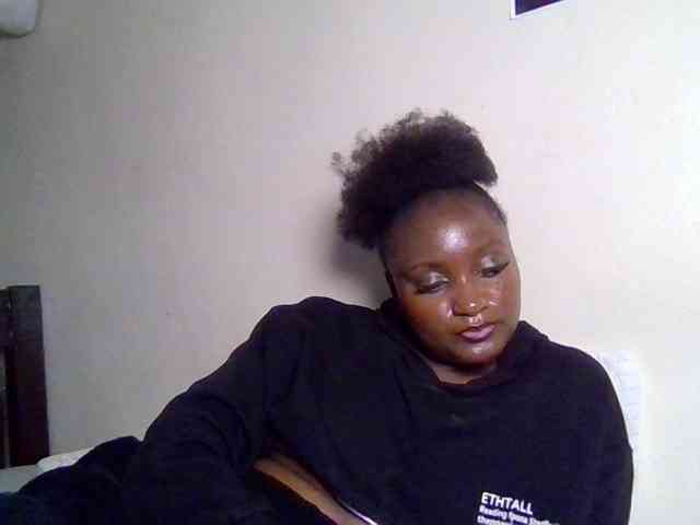 SweetKimmie webcam