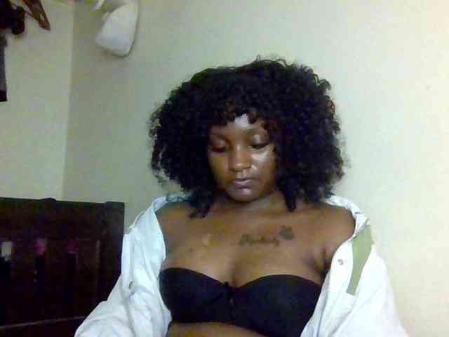 SweetKimmie webcam