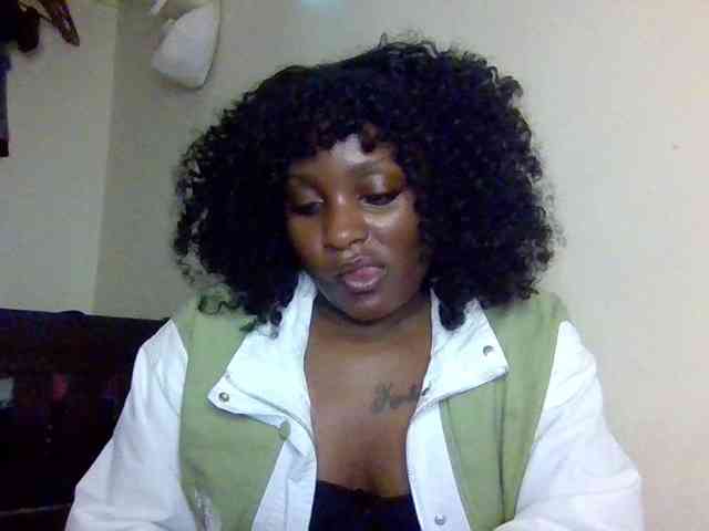 SweetKimmie webcam