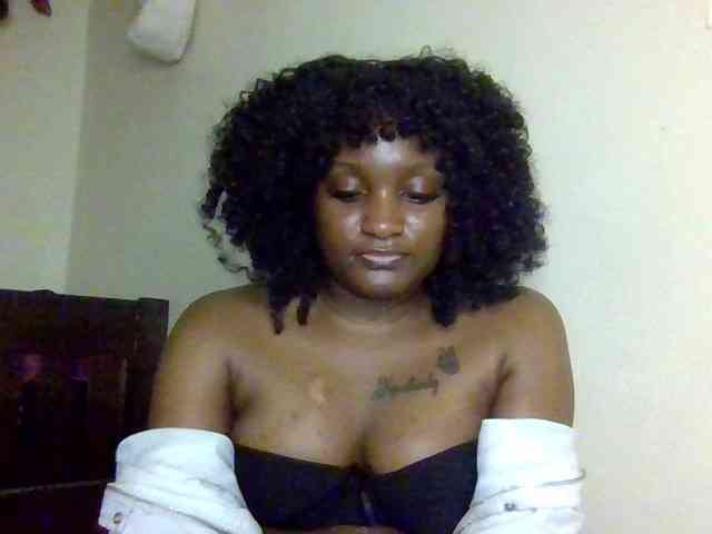 SweetKimmie webcam