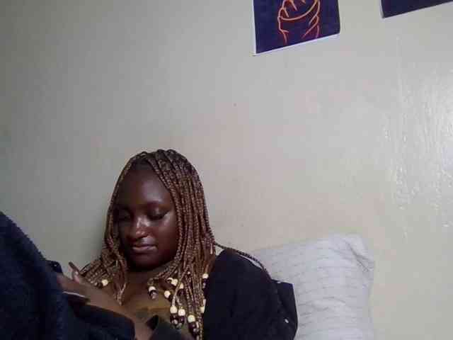 SweetKimmie webcam