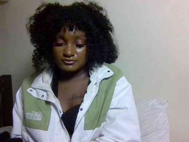 SweetKimmie webcam