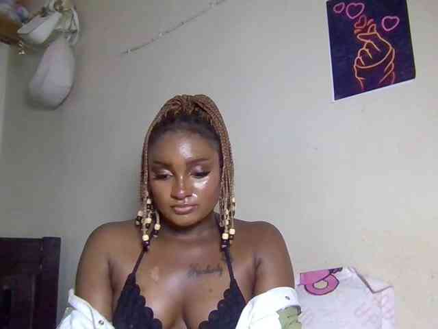 Kimzey Live Webcam on BongaCams