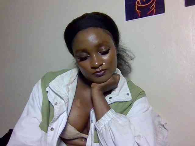 SweetKimmie webcam