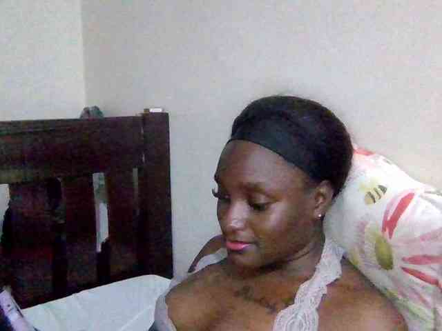 SweetKimmie webcam