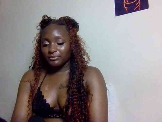 SweetKimmie webcam
