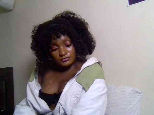 SweetKimmie webcam