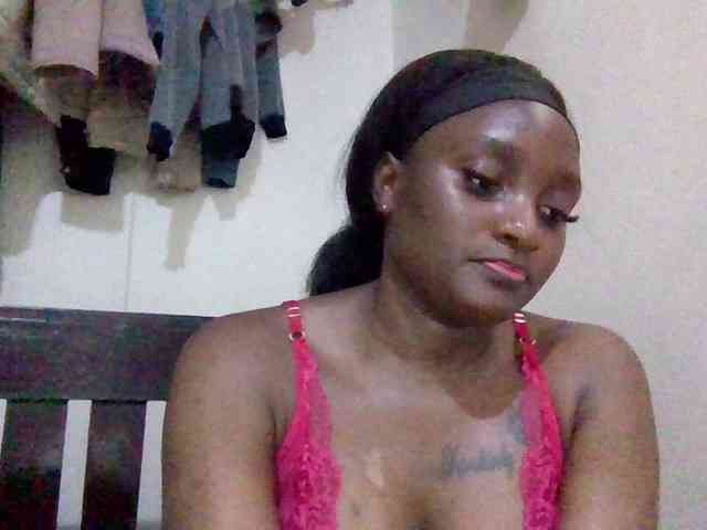 SweetKimmie webcam
