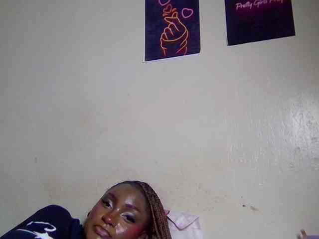 SweetKimmie webcam