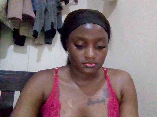 SweetKimmie webcam