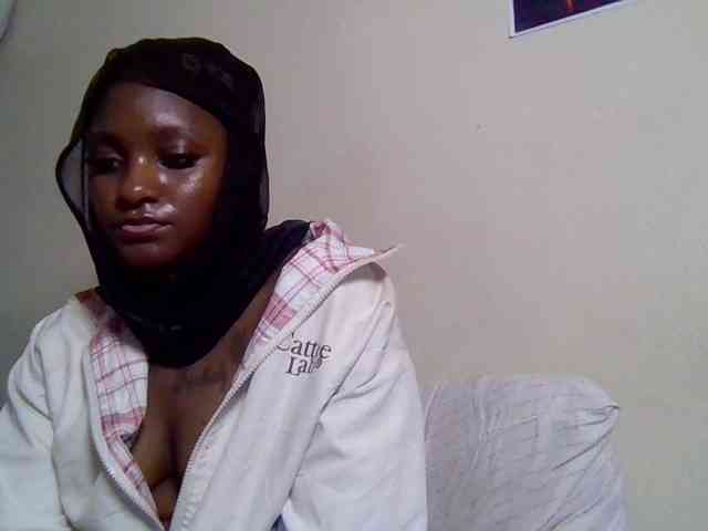SweetKimmie webcam