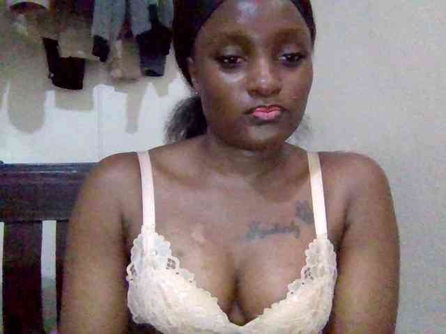 SweetKimmie webcam