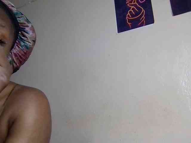 SweetKimmie webcam