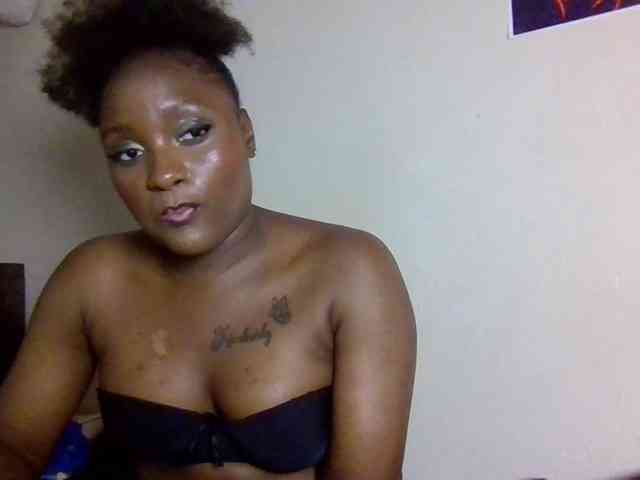 SweetKimmie webcam