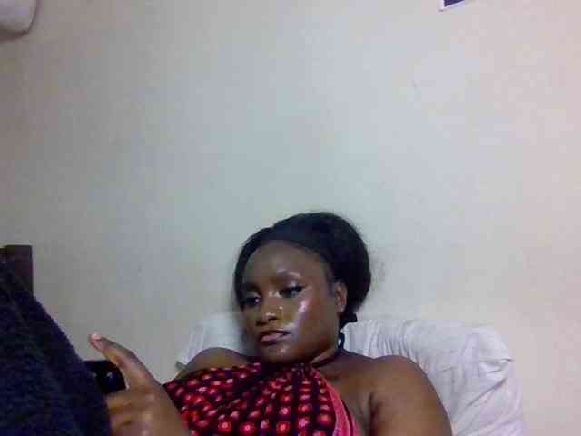 SweetKimmie webcam