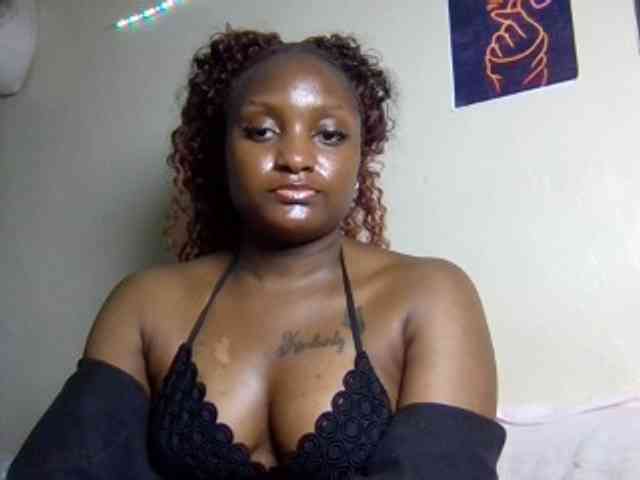 SweetKimmie webcam