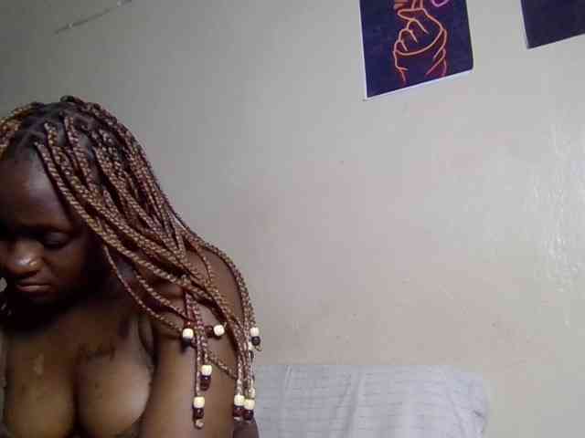SweetKimmie webcam